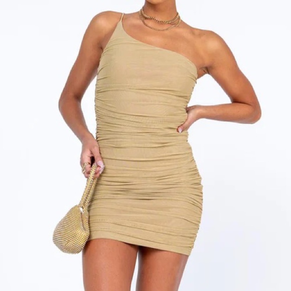 One shoulder dress